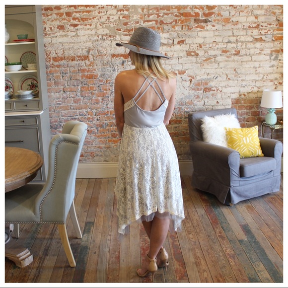 ✨LAST ONE✨Gray layered lace tank dress - Picture 3 of 3